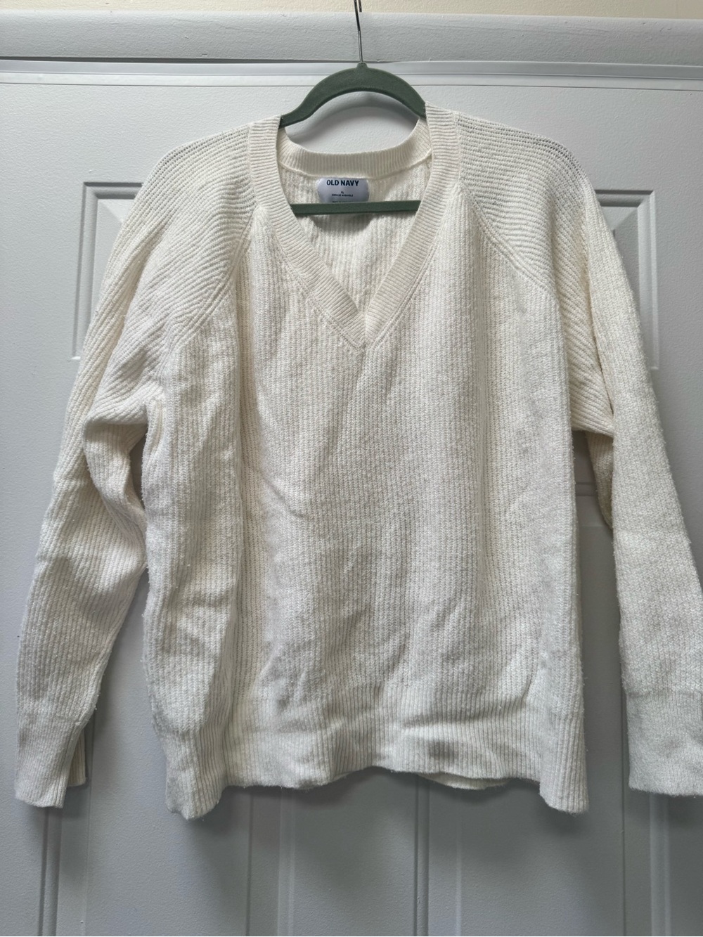 Old Navy Women’s Ivory V-Neck Sweater
